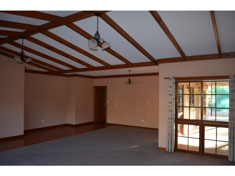 23 Akubra Drive, Emerald QLD 4720