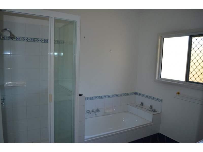 23 Akubra Drive, Emerald QLD 4720