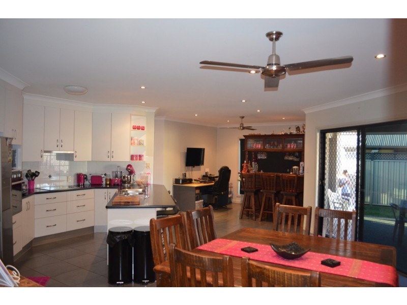 6 Brokenwood Street, Emerald QLD 4720