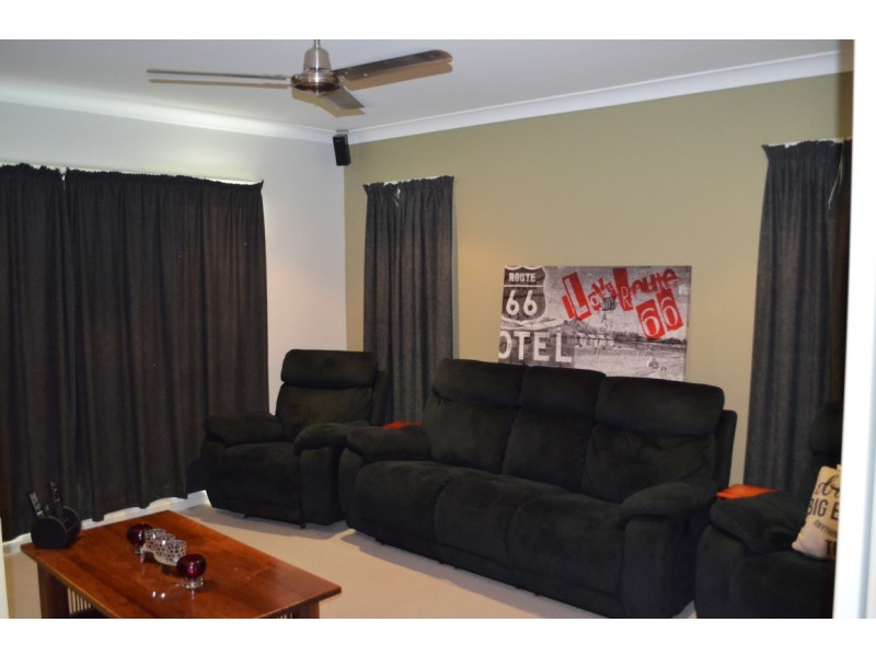 6 Brokenwood Street, Emerald QLD 4720