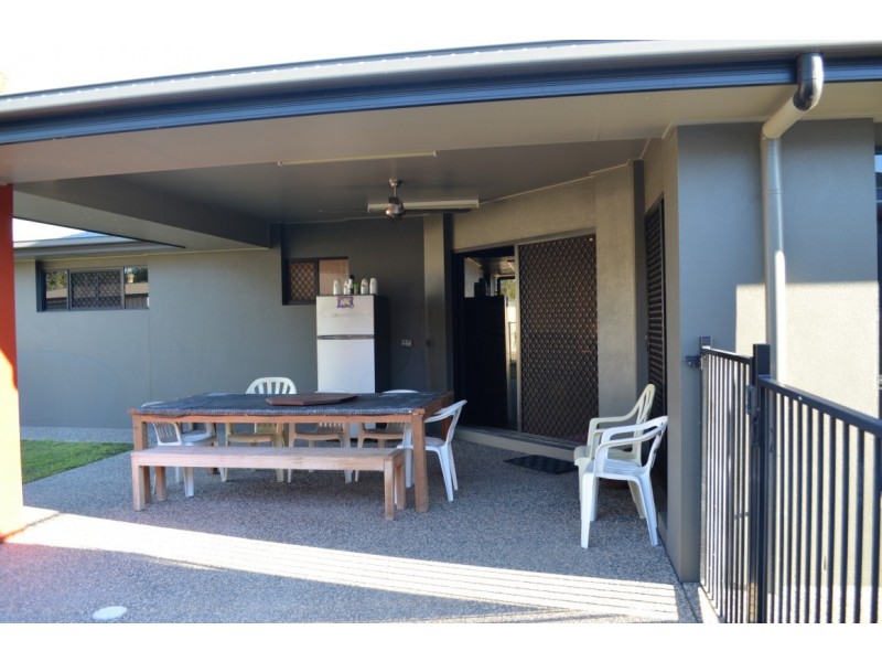 6 Brokenwood Street, Emerald QLD 4720