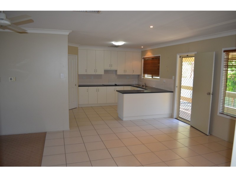 10 Clark Drive, Emerald QLD 4720