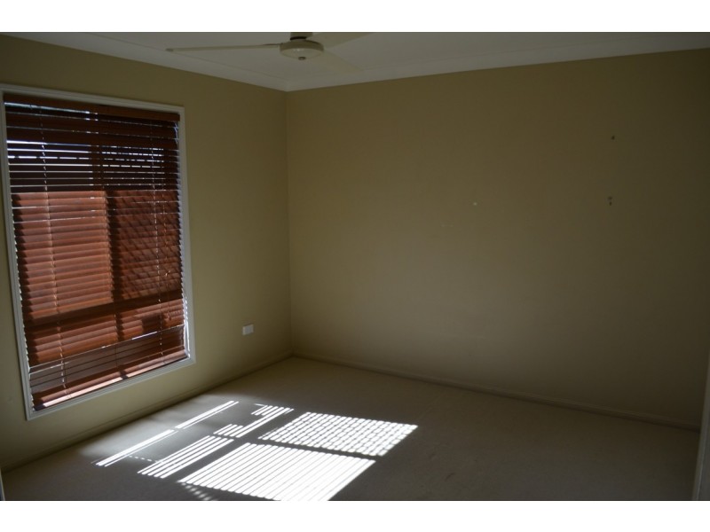 10 Clark Drive, Emerald QLD 4720