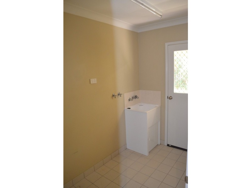 10 Clark Drive, Emerald QLD 4720