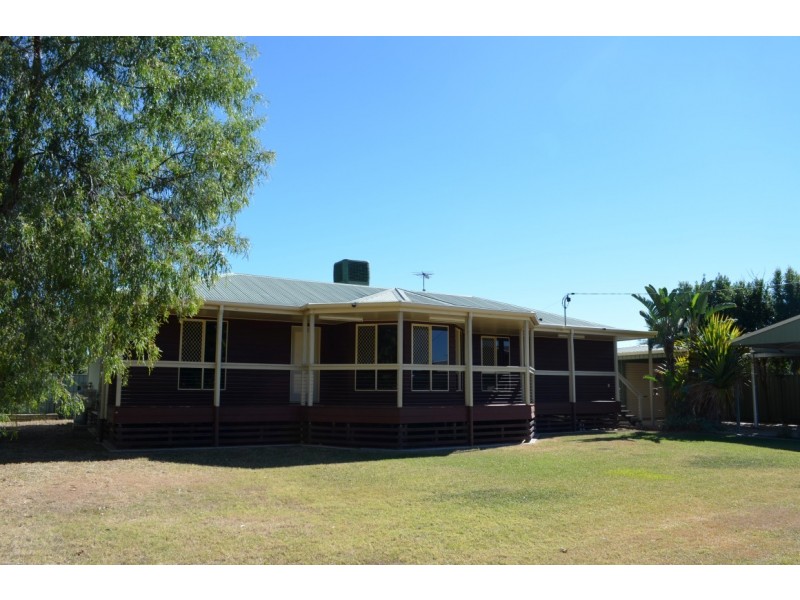 10 Clark Drive, Emerald QLD 4720