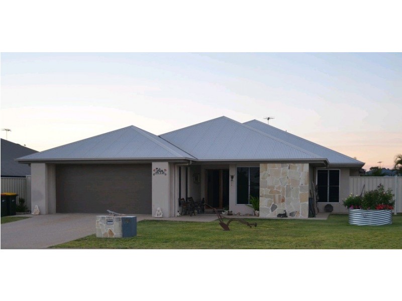 15 Saville Street, Emerald QLD 4720