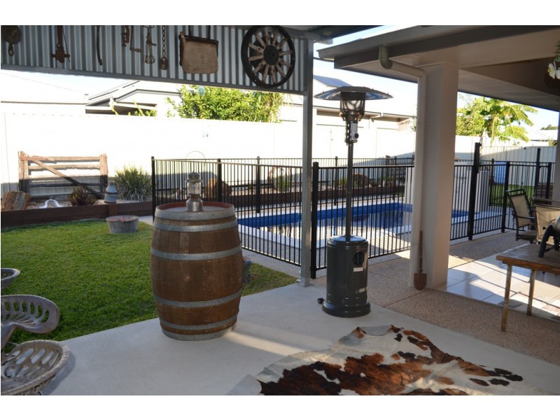 15 Saville Street, Emerald QLD 4720