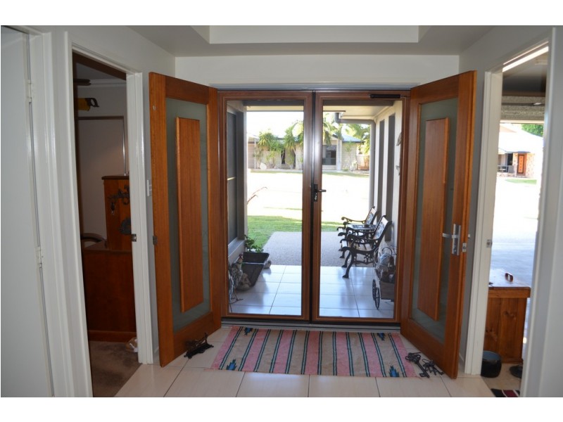 15 Saville Street, Emerald QLD 4720