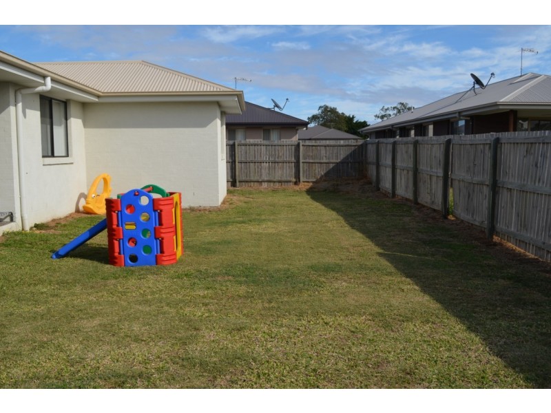 17 Jade Street, Emerald QLD 4720
