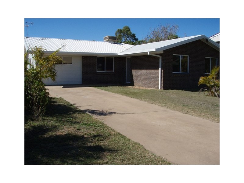 18 Barry Street, Emerald QLD 4720