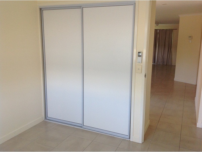 18 Barry Street, Emerald QLD 4720