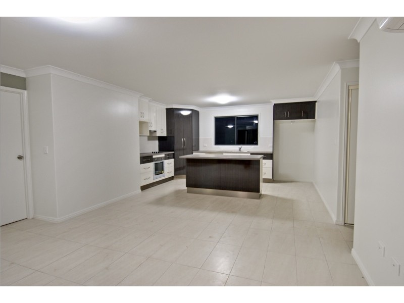 12 Bluegums Drive, Emerald QLD 4720