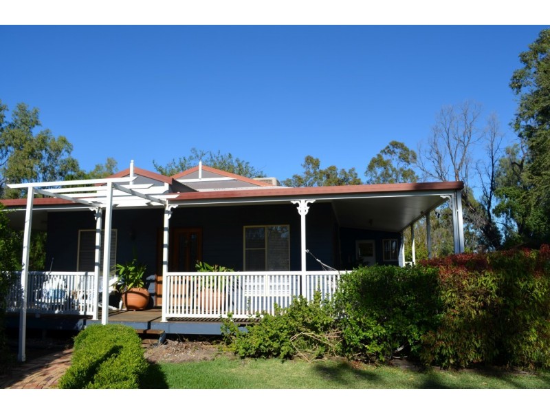 29 Quinn Street, Emerald QLD 4720