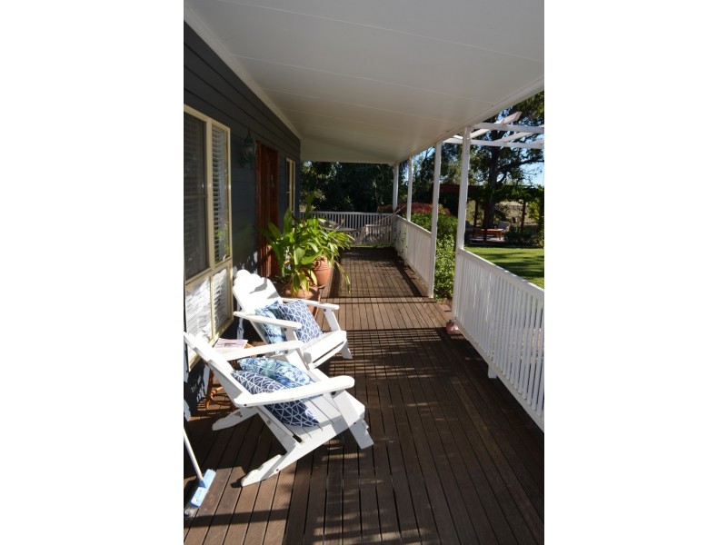 29 Quinn Street, Emerald QLD 4720