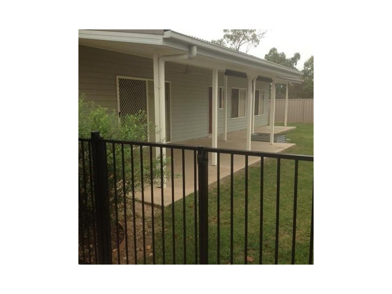 99 Gray Street, Emerald QLD 4720