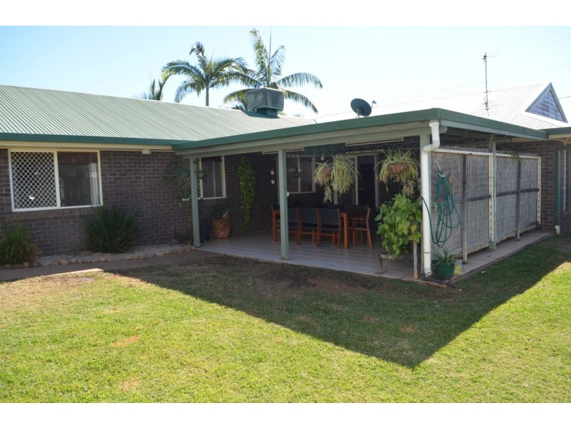 76 Park Avenue, Emerald QLD 4720