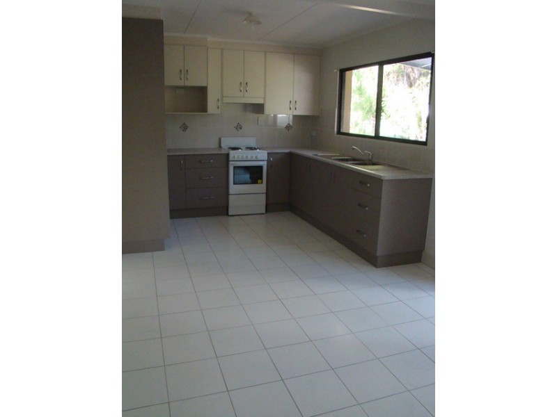 13A Suncross Place, Emerald QLD 4720