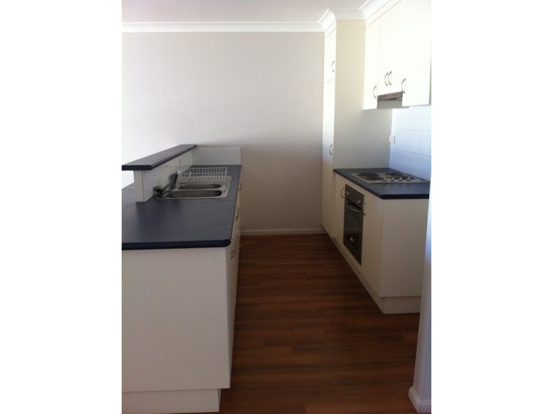 2/6 Burn Street, Capella QLD 4723
