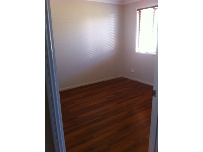 2/6 Burn Street, Capella QLD 4723