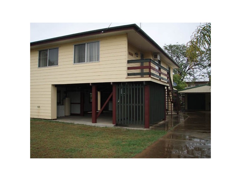 76 Burns Street, Capella QLD 4723