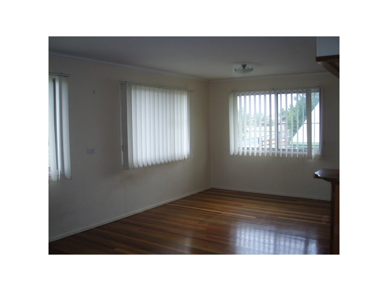 76 Burns Street, Capella QLD 4723