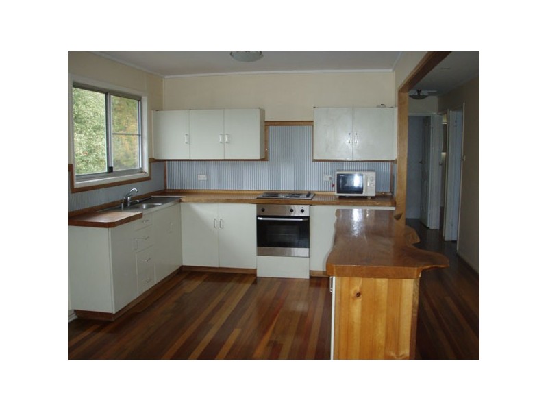 76 Burns Street, Capella QLD 4723