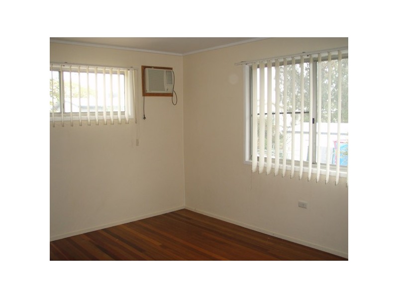 76 Burns Street, Capella QLD 4723