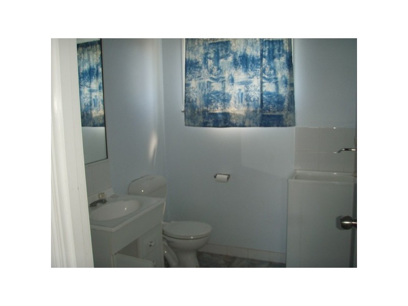 U1-24 Conran Street, Capella QLD 4723