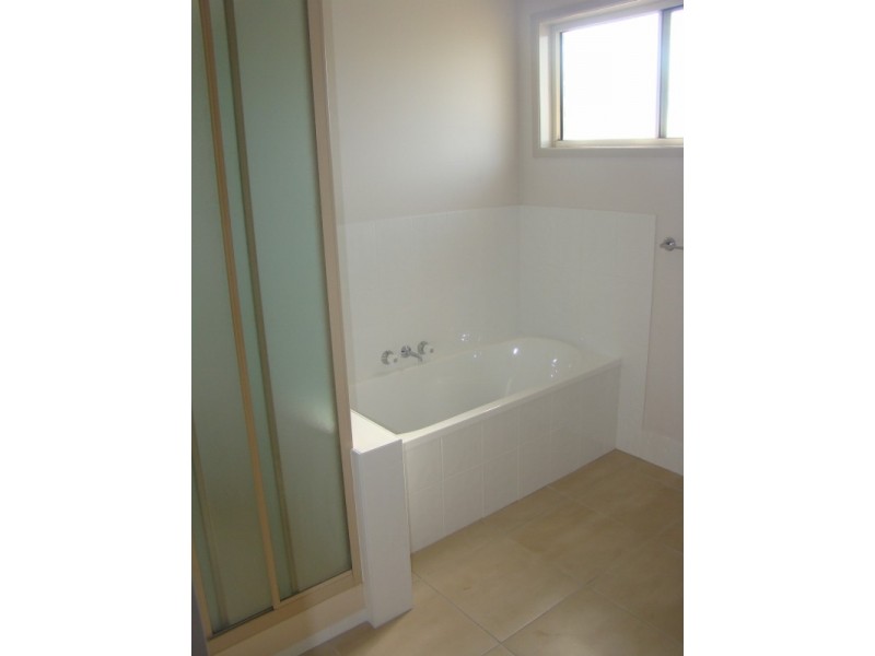 12 Waldby Court, Emerald QLD 4720