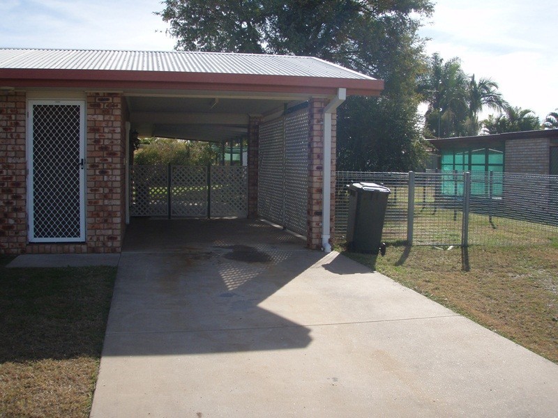 25 Barry Street, Emerald QLD 4720