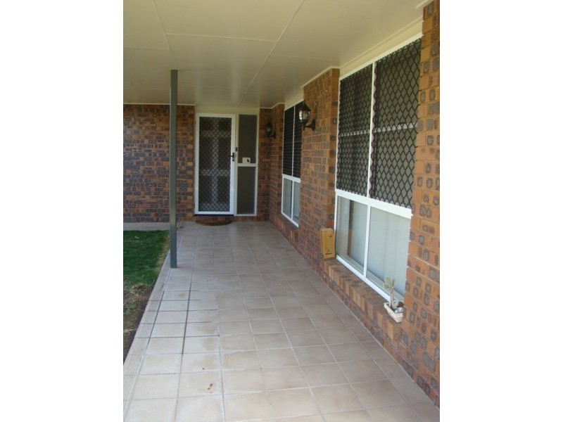 13 Barry Street, Emerald QLD 4720