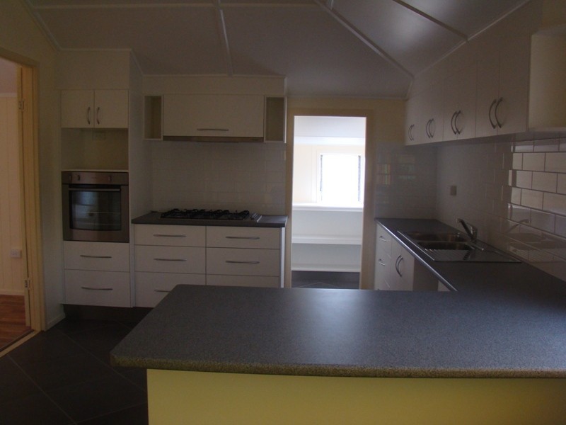 26 Riverview Street, Emerald QLD 4720