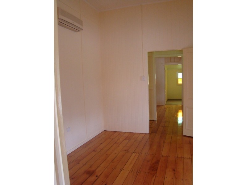 26 Riverview Street, Emerald QLD 4720