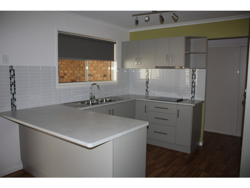 3 Louisa Court, Emerald QLD 4720