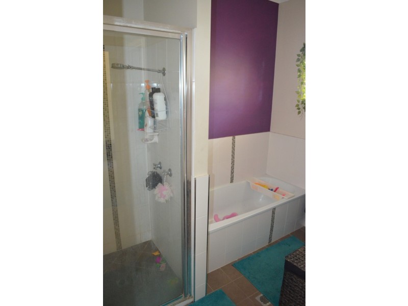 16 Garnet Street, Emerald QLD 4720