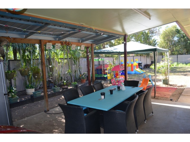 16 Garnet Street, Emerald QLD 4720