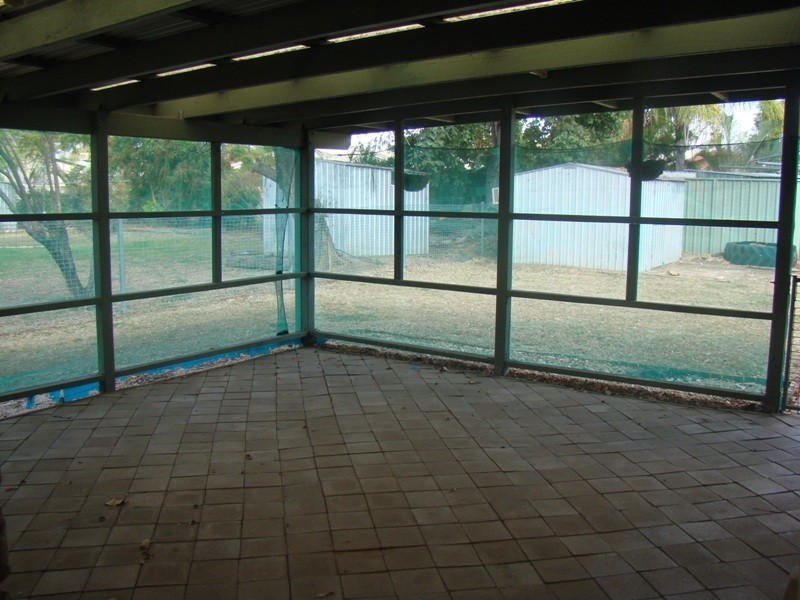 27 Barry Street, Emerald QLD 4720