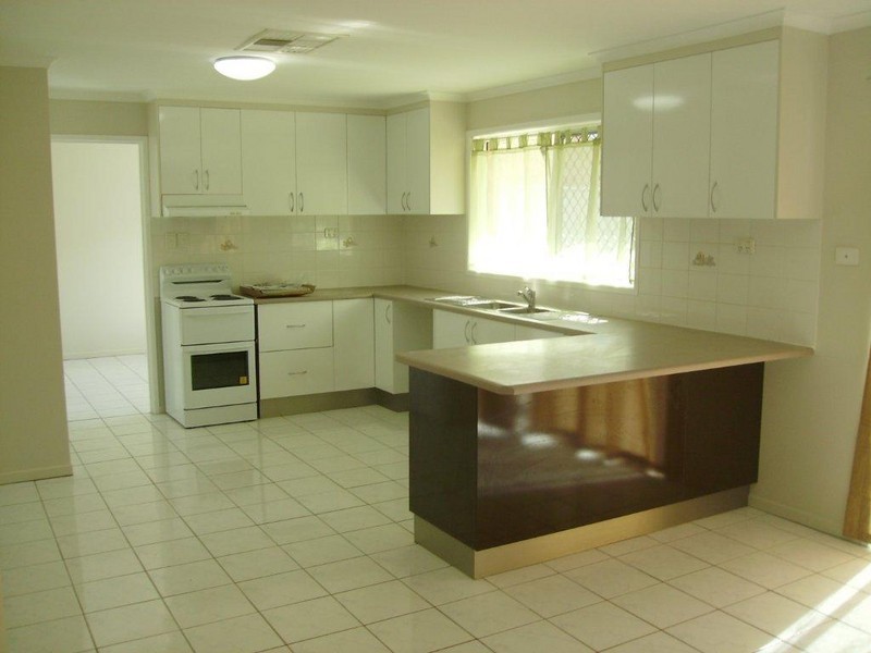 42 Dawn Crescent, Emerald QLD 4720