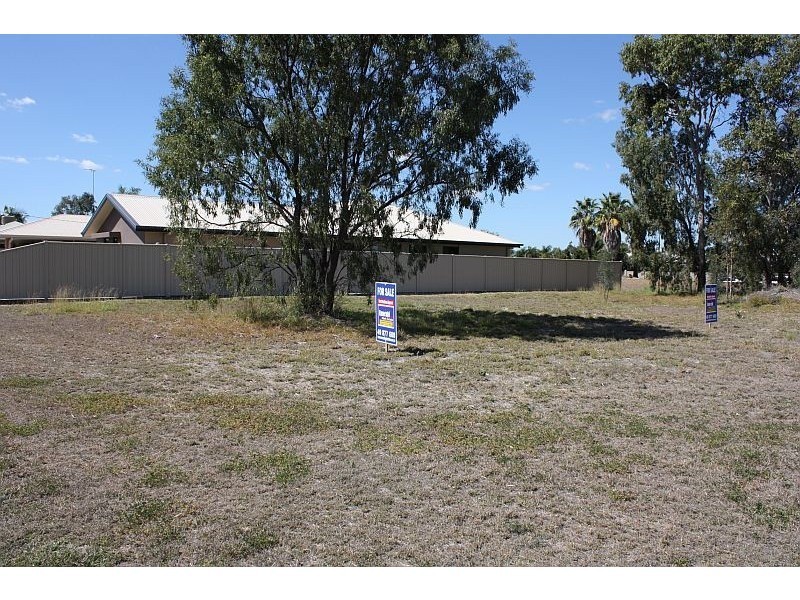 26 Crinum Crescent, Emerald QLD 4720