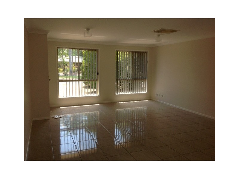 15 Kidd Street, Emerald QLD 4720