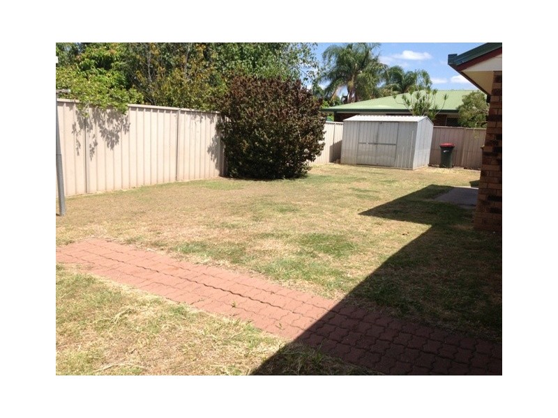 15 Kidd Street, Emerald QLD 4720