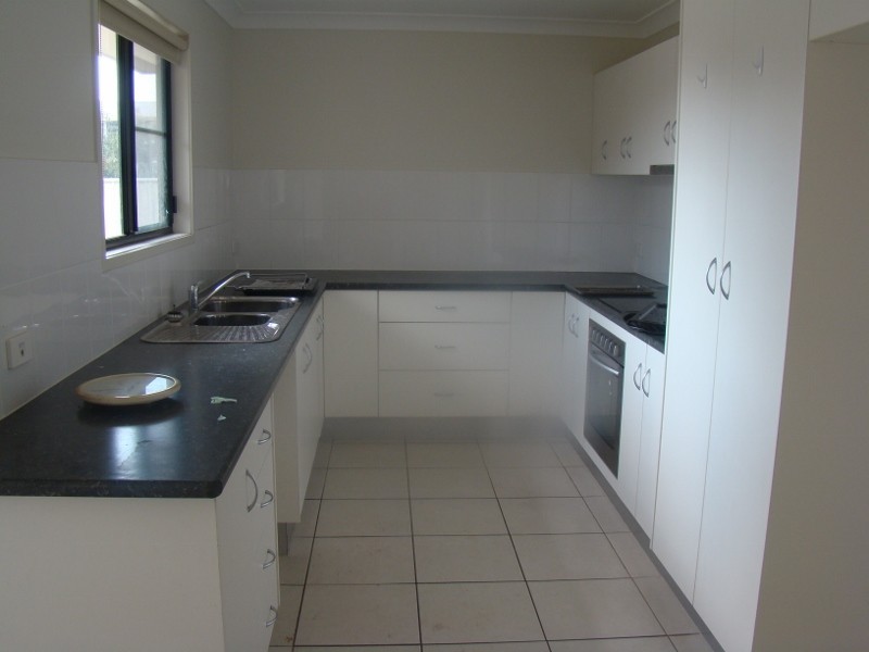 9 Rogers Street, Emerald QLD 4720