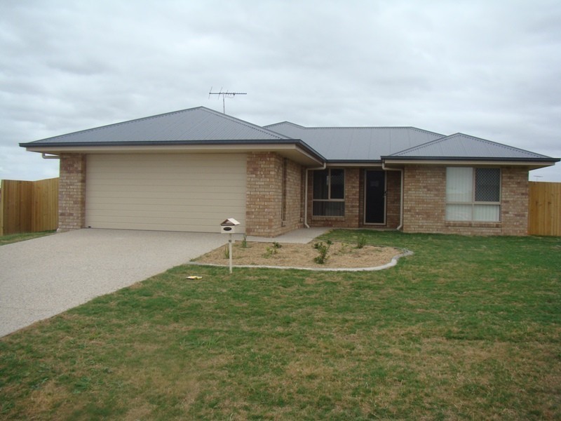 10 Lightening Street, Emerald QLD 4720
