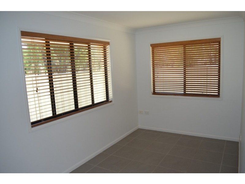 14 Barton Street, Emerald QLD 4720