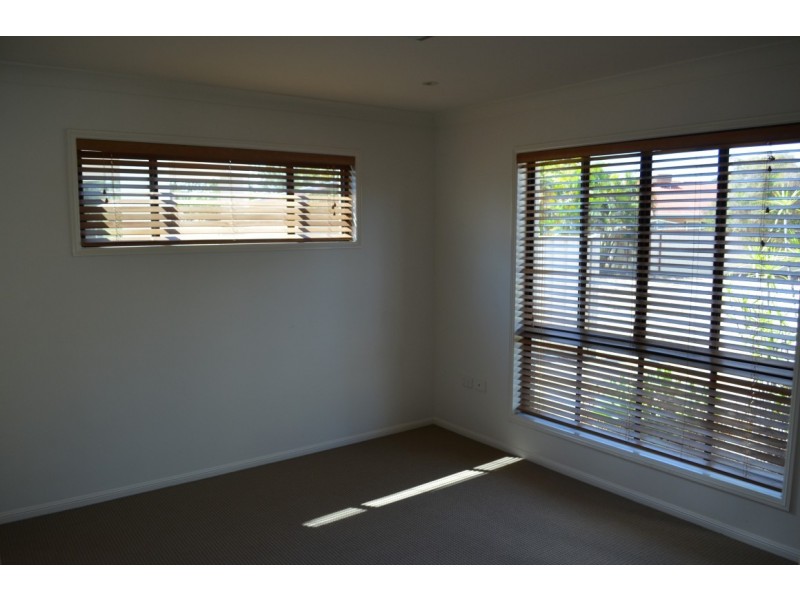 14 Barton Street, Emerald QLD 4720