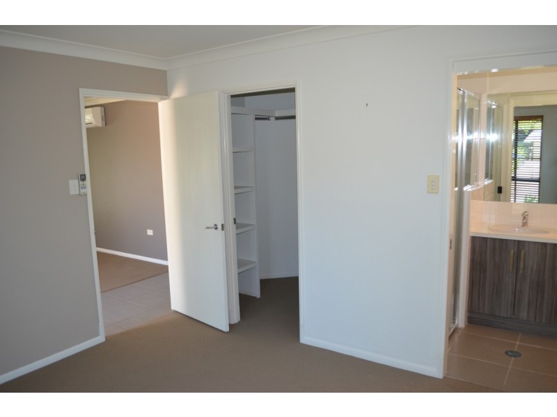 14 Barton Street, Emerald QLD 4720