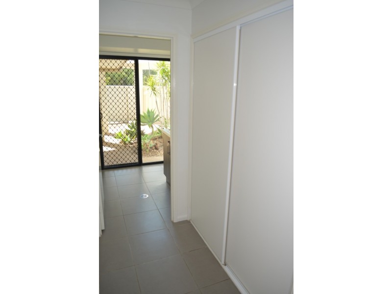 14 Barton Street, Emerald QLD 4720