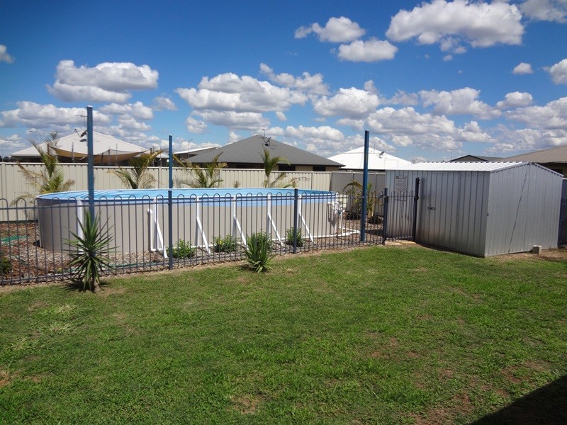 26 Desgrand Street, Emerald QLD 4720
