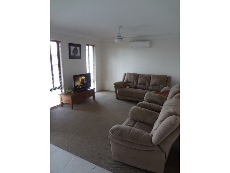 26 Desgrand Street, Emerald QLD 4720