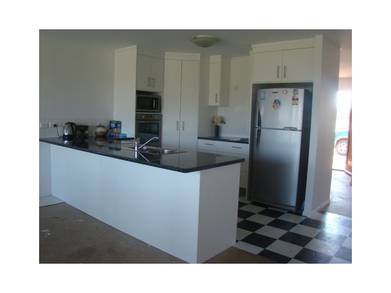 140  Glengallon Road, Emerald QLD 4720